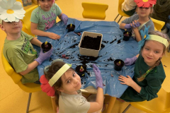 b8dbbc8d-f8af-4647-96f2-5d1a870e6821