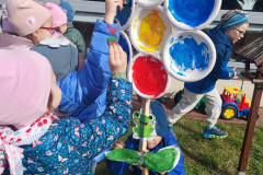 e4f24e14-572f-403c-a7c7-258586bcd723