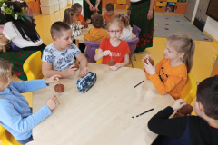 24822414-3e39-4808-bc89-e6d87f2d991d