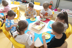 8b94bf01-73e9-4dac-b5ba-bb07bca6e1ee